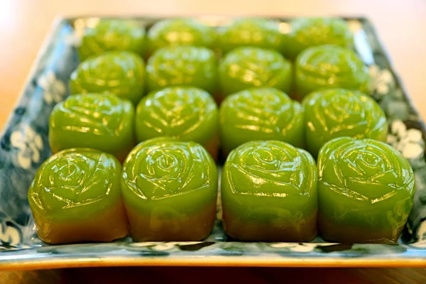 Closeup Rose Shaped Khanom Chan Layers Sweets Thai Ancient Dessert — Stockfoto