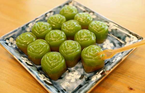 Plate Rose Shaped Khanom Chan Thai Ancient Dessert Made Flour — Stockfoto