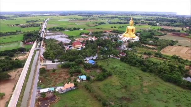 Tayland Ang Thong Ilindeki Wat Muang Tapınağı Nda Altın Koltuklu — Stok video