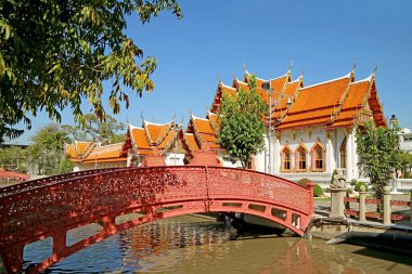 Wat Benchamabophit Dusitvanaram veya The Marble Temple, Tayland 'ın Dusit bölgesinde önemli bir simge.