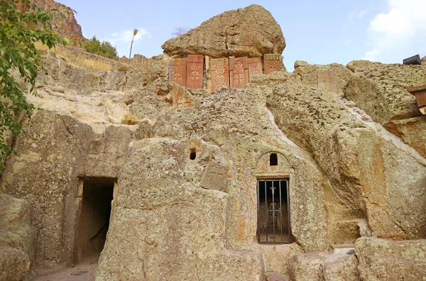 Średniowieczne Khachkars Armenian Cross Stone Inset Mountain Rock Średniowieczny Kompleks — Zdjęcie stockowe