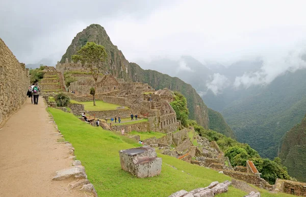 Amazing Ancient Inca Ruins Machu Picchu Fortress Many Visitors Unesco — Stock Photo, Image