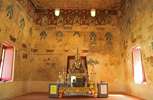 Interieur Van Oude Vihara Van Wat Chomphuwek Boeddhistische Tempel Een — Stockfoto