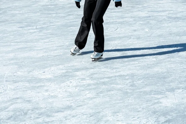 Skater on ice — Stock Photo, Image