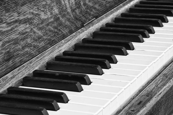 Diagonal Closeup of Piano Keys — Stock Photo, Image