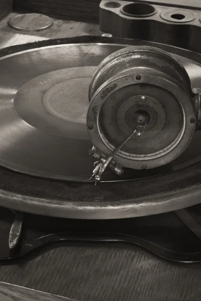 Antiker Grammophon-Phonograph 2 — Stockfoto