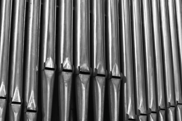 Tubos de órgãos dentro de uma catedral — Fotografia de Stock