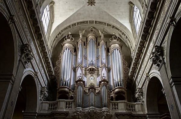 Ornate Cathedral Pipe Organ en París — Foto de Stock