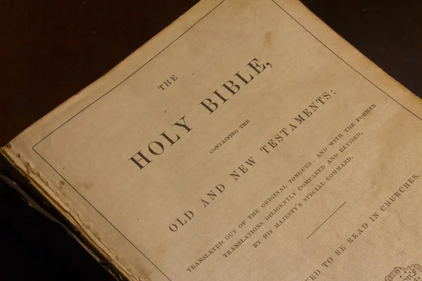 Strona tytułowa antique Biblii — Zdjęcie stockowe