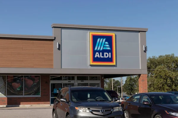Frankfort Γύρω Στον Οκτώβριο 2021 Aldi Discount Supermarket Aldi Πωλεί — Φωτογραφία Αρχείου