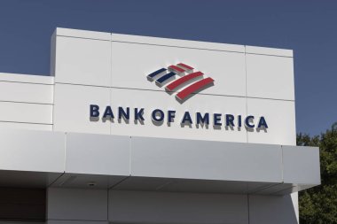 Indianapolis - Ekim 2021: Bank of America yatırım bankası ve kredi şubesi. Bank of America, BofA veya BAC olarak da bilinir..