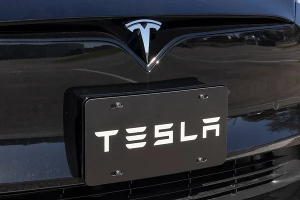 Indianapolis Приблизно Жовтень 2021 Tesla Продукти Tesla Включають Електричні Автомобілі — стокове фото