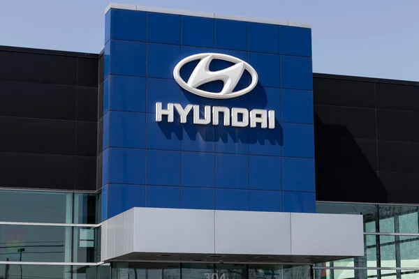 Lafayette Circa April 2021 Hyundai Motor Company Dealership Hyundai Manufactures — Stock Photo, Image