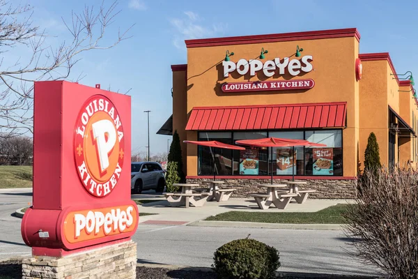 Greenfield Circa Diciembre 2020 Popeyes Louisiana Kitchen Fast Food Restaurant — Foto de Stock