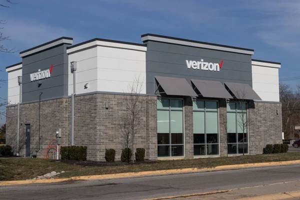 Greenfield Circa Diciembre 2020 Verizon Wireless Retail Location Verizon Ofrece — Foto de Stock