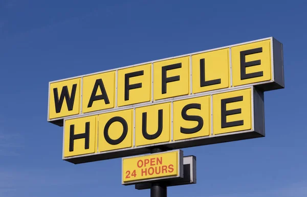 Indianápolis Circa Diciembre 2020 Waffle House Iconic Southern Restaurant Chain — Foto de Stock