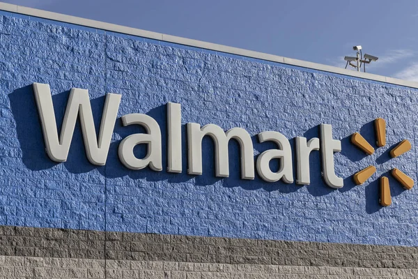 Greenfield Circa Dezembro 2020 Walmart Retail Location Walmart Apresentou Seus — Fotografia de Stock