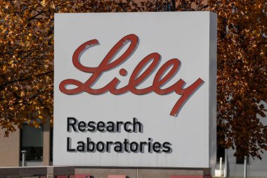 Indianapolis - Kasım 2021: Eli Lilly ve Şirket Dünya Merkezi. Lilly ilaç ve ilaç üretiyor..