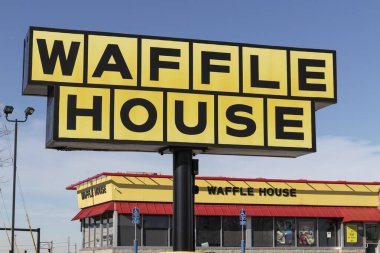 Dayton - Kasım 2021: Waffle House Iconic Southern Restoran Zinciri. Waffle House 1955 'te kuruldu..