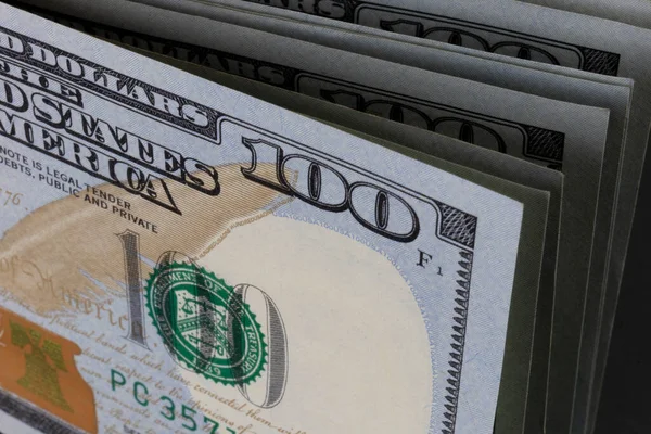 One Hundred Dollar Bills Stacked Line 100 Dollar Banknotes Stack — Zdjęcie stockowe