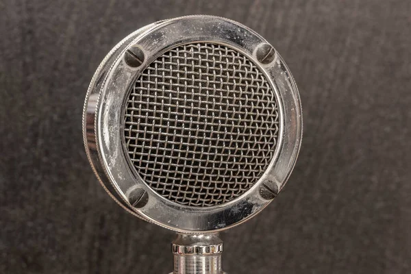 Antique Radio Microphone Chrome Avec Fond Noir Mise Point Empilée — Photo