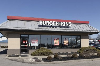 Walton - Şubat 2022: Burger King fast food restoranı. Burger King, Uluslararası Markalar Lokantası 'nın yan kuruluşu..
