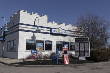 Walton - Şubat 2022: White Castle Hamburger fast food restoranı. Beyaz Kale 2 'ye 2 inç kaydırma servisi.
