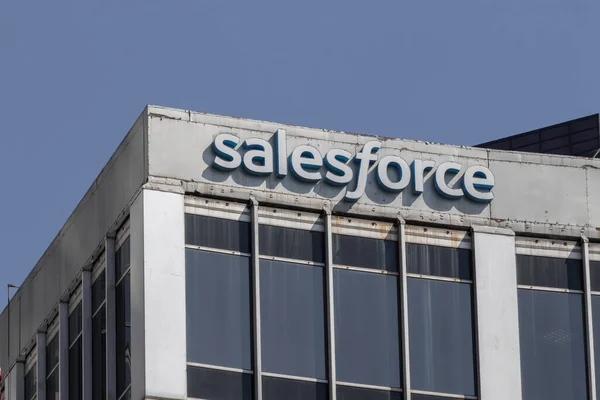 Indianapolis Sekitar Maret 2022 Gedung Salesforce Salesforce Bermaksud Melanjutkan Investasinya — Stok Foto