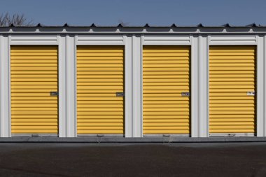 Özel depo ve küçük garaj üniteleri.