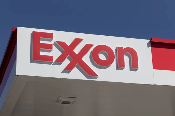 Woodridge Sekitar Maret 2022 Stasiun Exxon Retail Gas Exxonmobil Adalah — Stok Foto