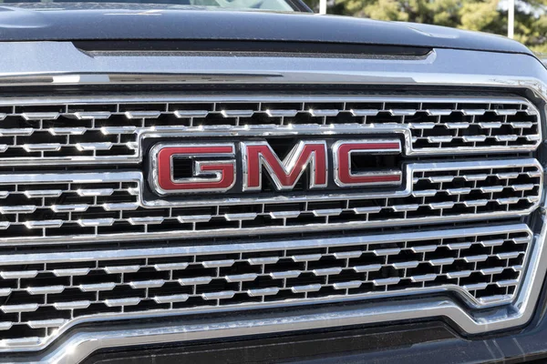 Kokomo Kwiecień 2022 Salon Samochodów Ciężarowych Suv Gmc Gmc Buick — Zdjęcie stockowe