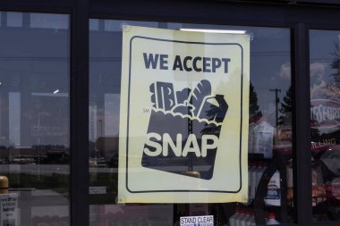 Logansport - Nisan 2022: SNAP ve EBT imzası kabul edildi. SNAP ve Gıda Pulları, dezavantajlı ailelerin bütçelerine destek olmak için gıda yardımları sağlıyor.