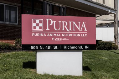 Richmond - Nisan 2022: Purina Hayvan Besleme Santrali. Purina Mills, Göller Toprakları 'nın çiftlik hayvanı besleme birimi..