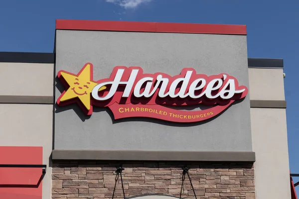 Richmond Circa Abril 2022 Hardee Fast Food Restaurante Location Hardee — Foto de Stock