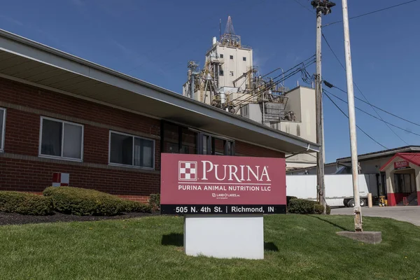 Richmond - Nisan 2022: Purina Hayvan Besleme Santrali. Purina Mills, Göller Toprakları 'nın çiftlik hayvanı besleme birimi..