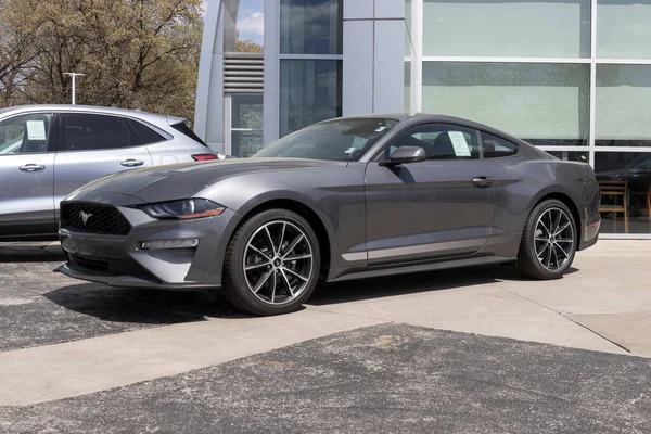Elkhart Circa May 2022 Ford Mustang Display Dealership Mustangs Can — Fotografia de Stock