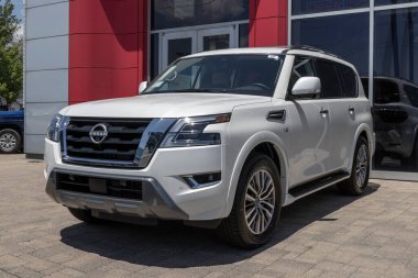 Indianapolis - Haziran 2022: Nissan Armada SUV sergisi. Nissan donanmayı S, SV ve Platinum modellerinde sunar..