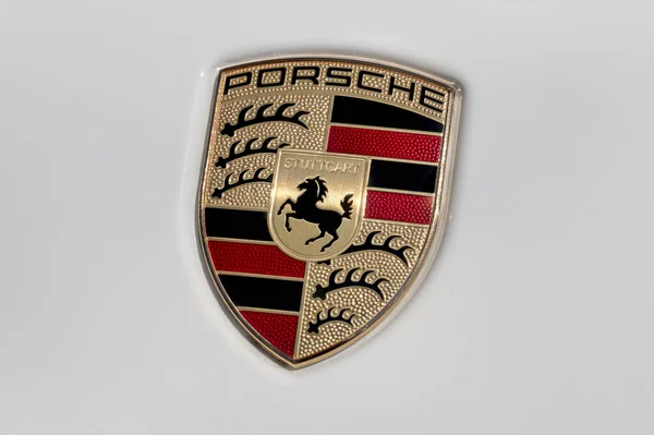 Indianapolis Cirka Juni 2022 Porsche Crest Med Hästen Stuttgarts Vapensköld — Stockfoto