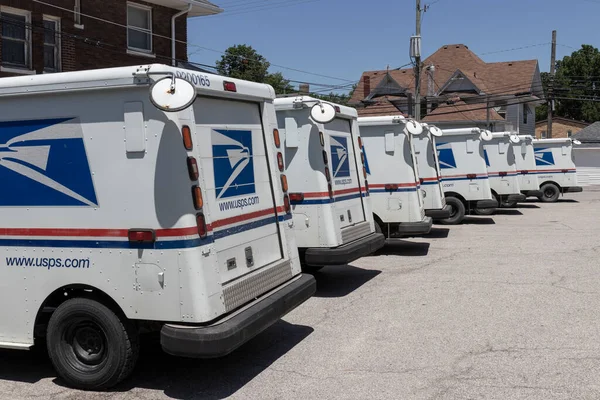 Libanon Circa Juni 2022 Usps Postkantoor Postvrachtwagens Het Postkantoor Verantwoordelijk — Stockfoto