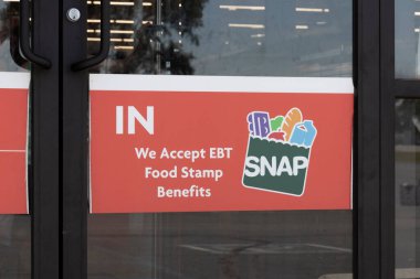 Tipton - Temmuz 2022: SNAP ve EBT imzası kabul edildi. SNAP ve Gıda Pulları, dezavantajlı ailelerin bütçelerine destek olmak için gıda yardımları sağlıyor.