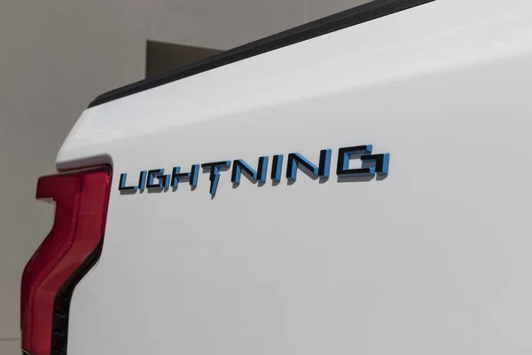 Zionsville Circa Junio 2022 Ford 150 Lightning Display Ford Ofrece —  Fotos de Stock
