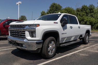 Plainfield - Temmuz 2022: Chevrolet Silverado 2500HD sergisi. Chevy Silverado 2500HD benzinli veya dizel motorlu..