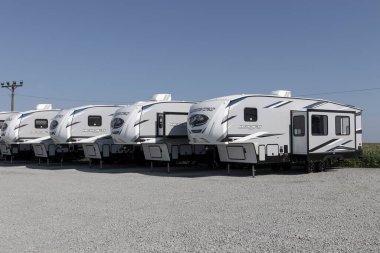 Bunker Hill - Circa August 2022: Cherokee Arctic Wolf fifth wheel travel trailer. Arctic Wolf is a division of Forest River.