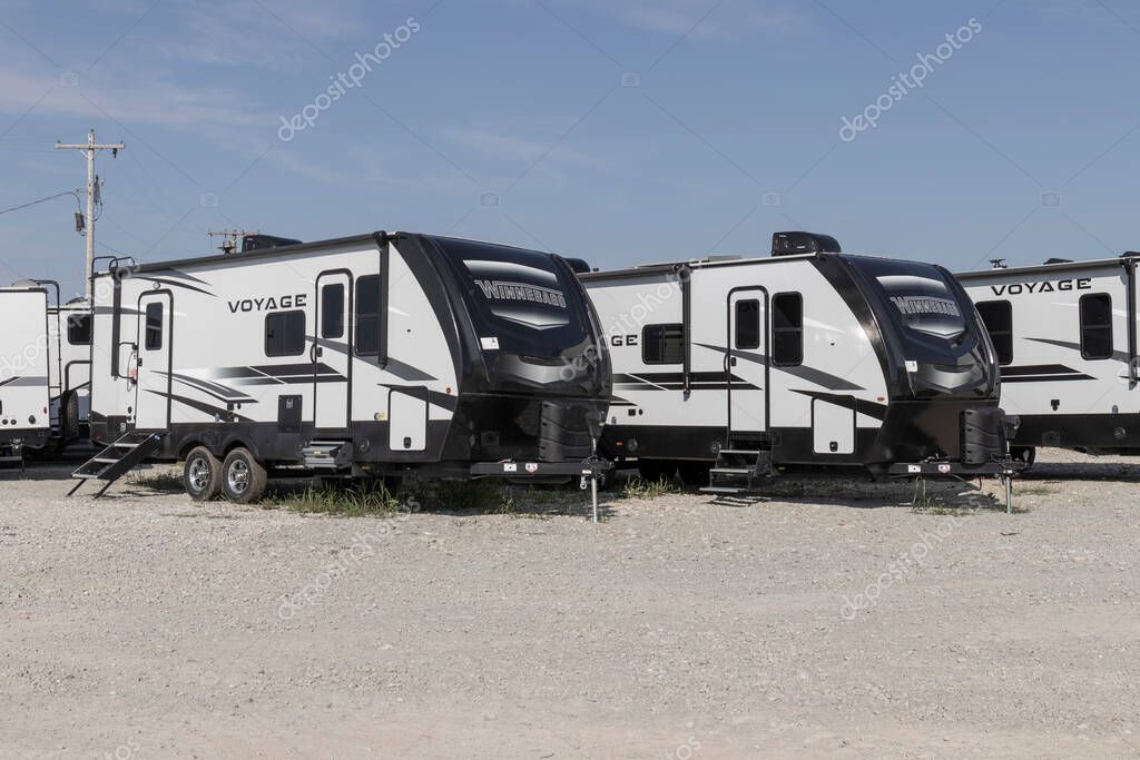 Bunker Hill Circa August 2022 Winnebago Voyager fifth wheel travel