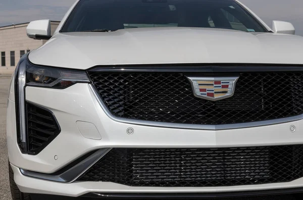 Pêcheurs Vers Septembre 2022 Affichage Cadillac Ct4 Cadillac Propose Ct4 — Photo