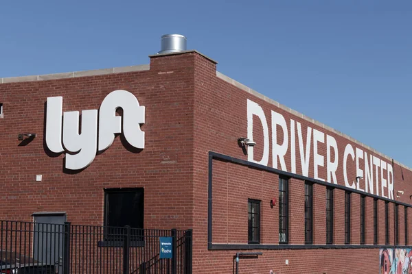 Chicago Sekitar Oktober 2022 Lyft Driver Center Lyft Menawarkan Tumpangan — Stok Foto