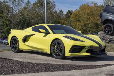Indianapolis - Ekim 2022: Chevrolet Corvette bir galeride sergileniyor. Corvette şimdi sekizinci jenerasyonunda ve C8 olarak bilinir..