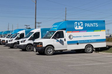 Indianapolis - Ekim 2022: PPG boya dağıtım aracı. PPG Endüstri, boya, kaplama, özel malzemeler ve fiberglas üreticisi..