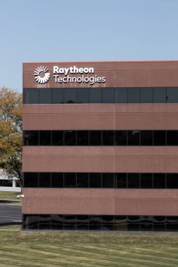 Indianapolis - Ekim 2022: Raytheon İstihbarat ve Uzay Bölümü. Raytheon Teknolojileri gelişmiş sensörler, eğitim, siber ve yazılım çözümleri geliştiricisidir..