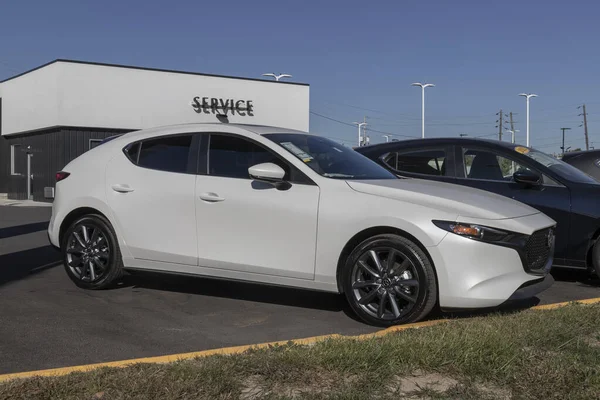 Indianapolis Sekitar Oktober 2022 Mazda Ditampilkan Dealer Mazda Menawarkan Mazda — Stok Foto